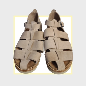 Naot Womens Beige/Tan Fisherman Sandals
